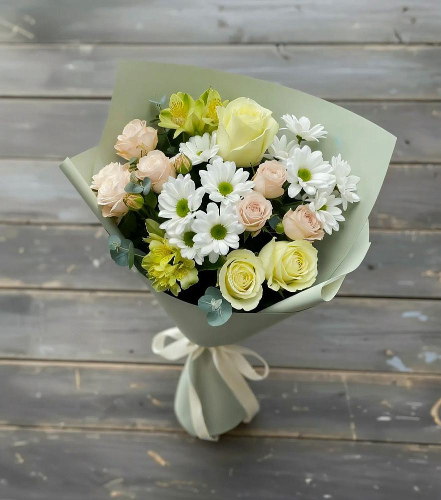 Букет цветов из: Альстромерии, Розы и Хризантемы в Новом-Осколе