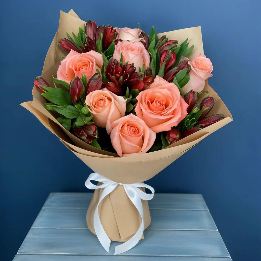 Букет цветов из: Розы и Альстромерии в Новом-Осколе