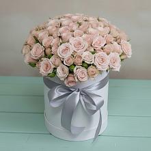 Цветочная композиция из Розы в шляпной коробке в Новом-Осколе