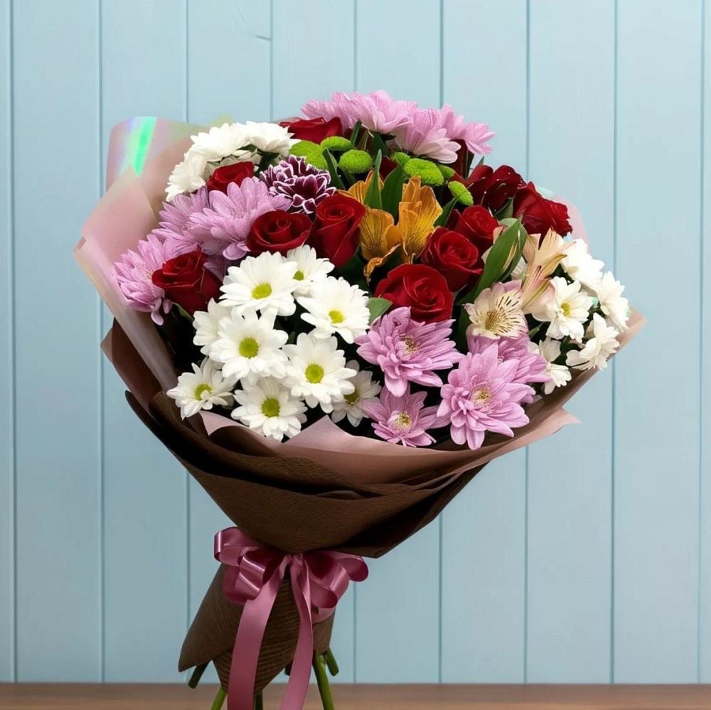 Букет цветов из: Розы, Хризантемы и Альстромерии в Новом-Осколе