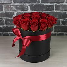 Цветочная композиция из Розы в шляпной коробке в Новом-Осколе