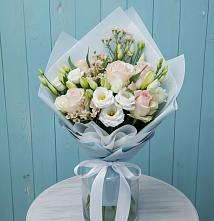 Букет цветов из:  Розы и Лизиантусы в Новом-Осколе