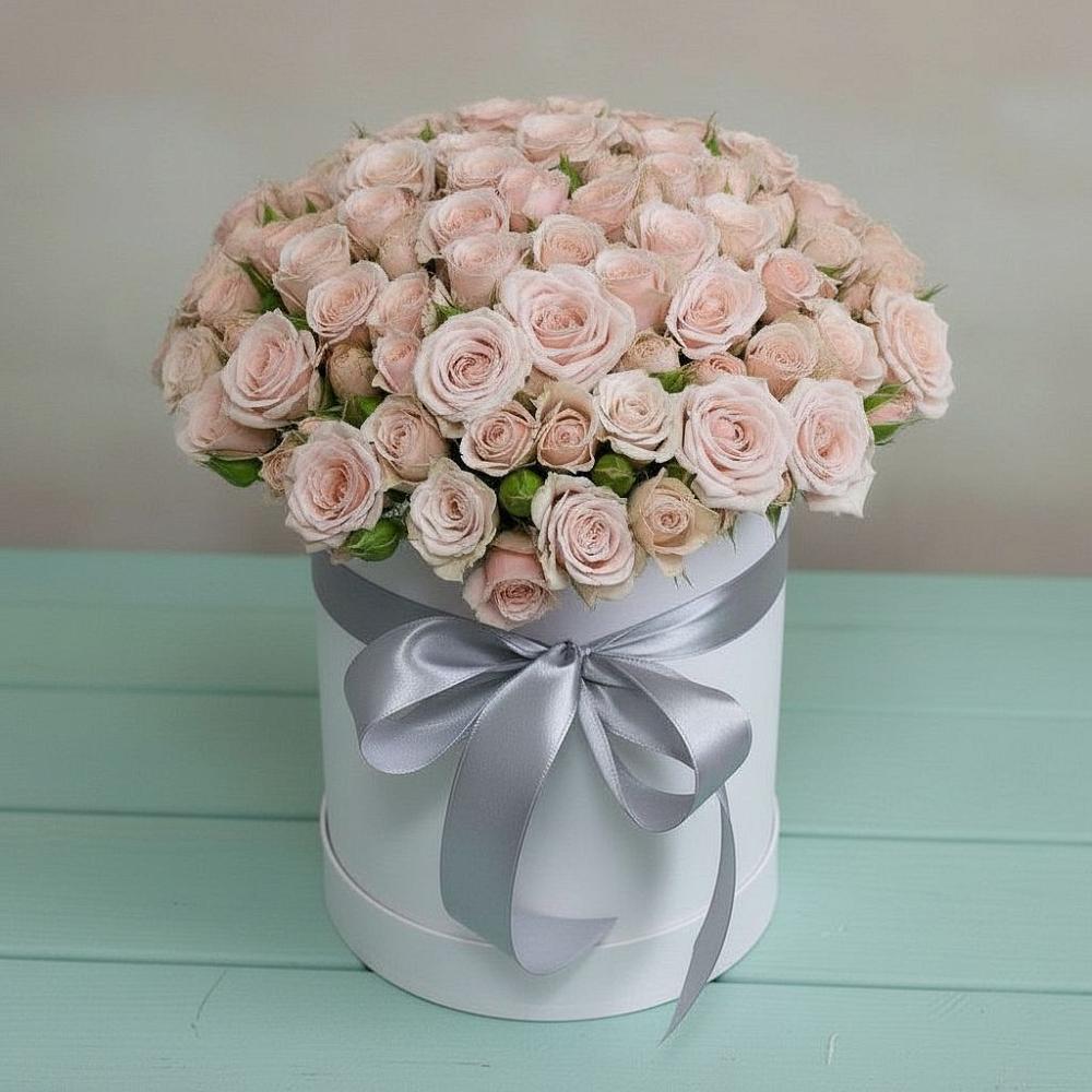 Цветочная композиция из Розы в шляпной коробке в Новом-Осколе