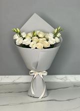 Букет цветов из:  Розы и Лизиантусы в Новом-Осколе